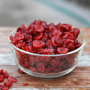 Cranberries (क्रॅनबेरी)